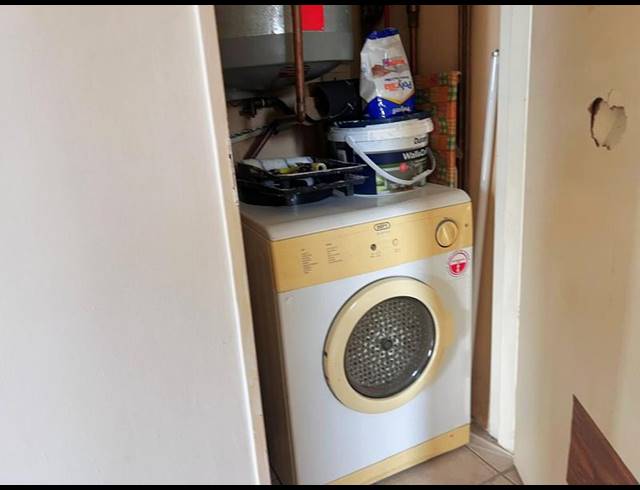 2 BEDROOM APARTMENT FOR SALE IN MARGATE BEACH